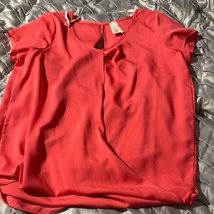 Chic Women's Coral Blouse
